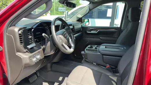 Vista 8 de 2024 GMC SIERRA 1500 CREW CAB