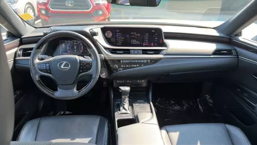 Vista 12 de 2020 LEXUS ES