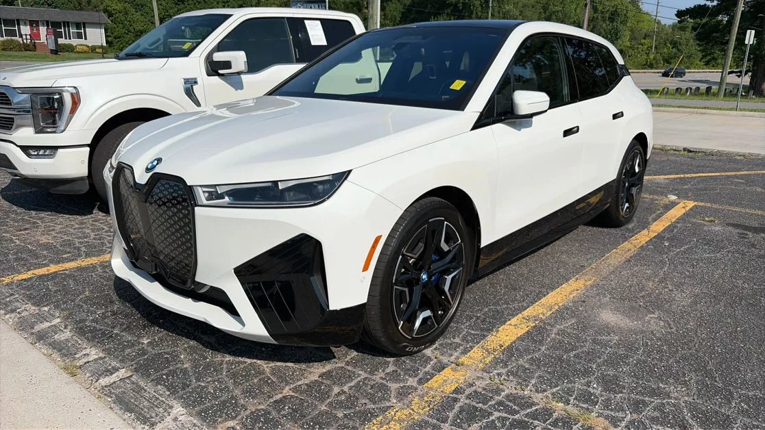 2024 BMW IX