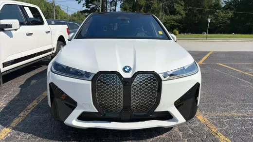 Vista 2 de 2024 BMW IX