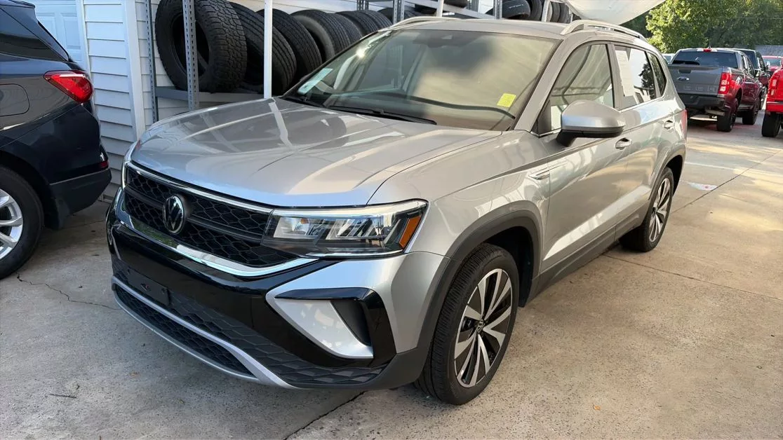 2024 VOLKSWAGEN TAOS
