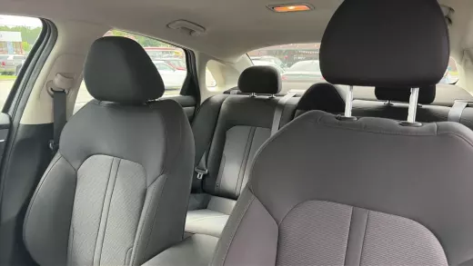 Vista 15 de 2023 KIA K5