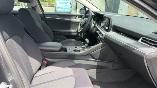 Vista 9 de 2023 KIA K5