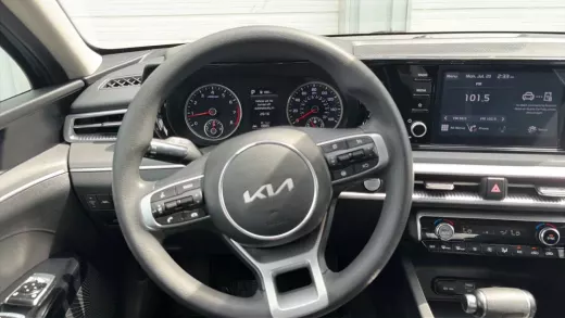 Vista 11 de 2023 KIA K5