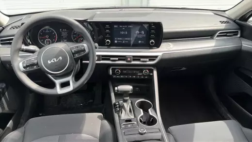 Vista 12 de 2023 KIA K5