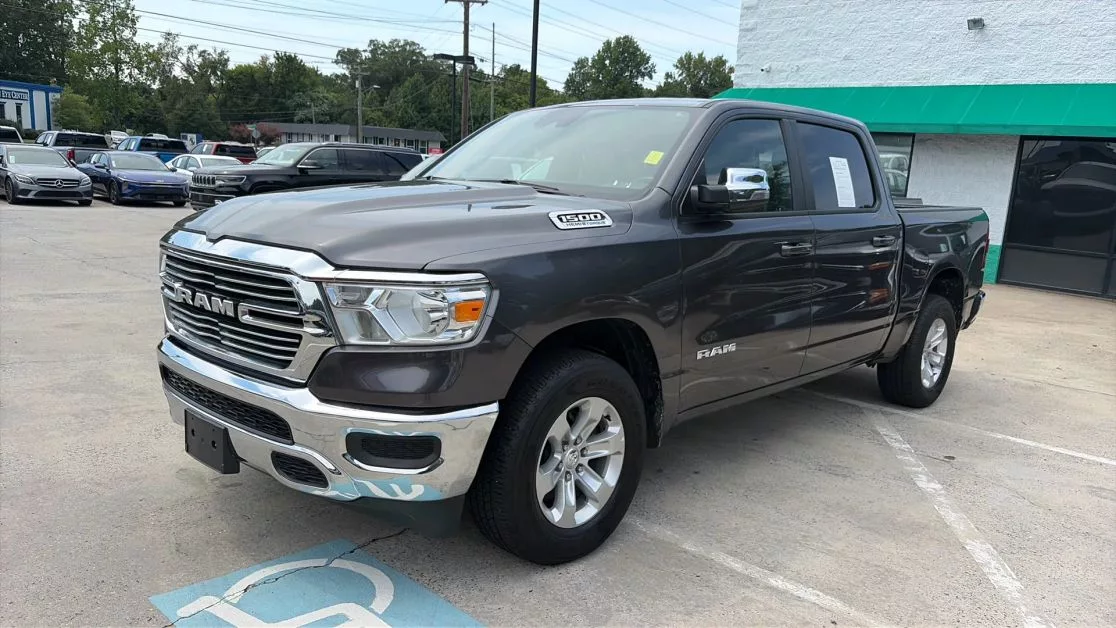 2024 RAM 1500 CREW CAB