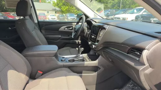 Vista 8 de 2020 CHEVROLET TRAVERSE