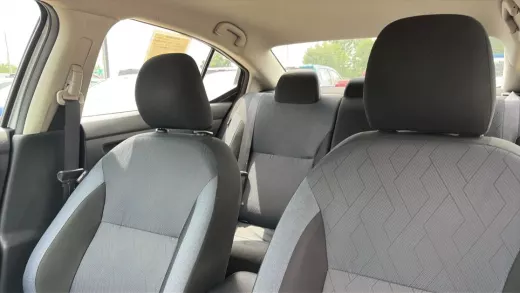 Vista 14 de 2025 NISSAN VERSA