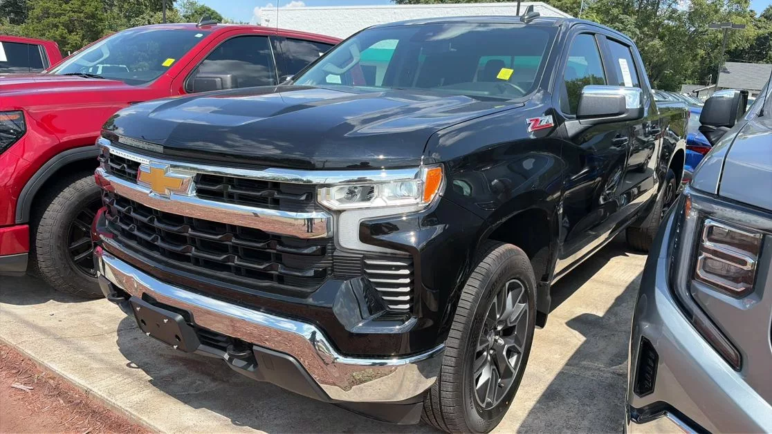 2024 CHEVROLET SILVERADO 1500 CREW CAB