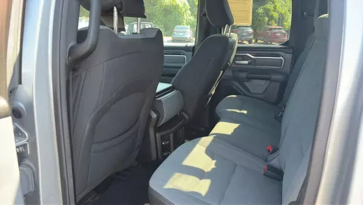 Vista 9 de 2023 RAM 1500 QUAD CAB