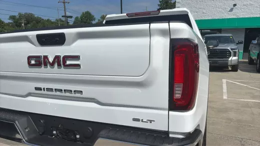 Vista 21 de 2025 GMC SIERRA 1500 CREW CAB