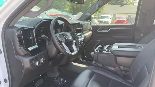 Vista 8 de 2025 GMC SIERRA 1500 CREW CAB