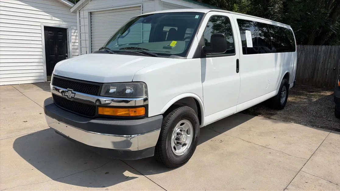 2019 CHEVROLET EXPRESS 3500 PASSENGER
