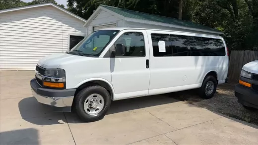 Vista 5 de 2019 CHEVROLET EXPRESS 3500 PASSENGER