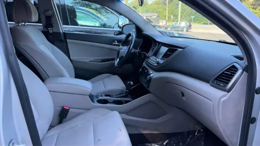 Vista 7 de 2018 HYUNDAI TUCSON