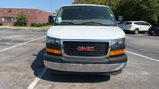 Vista 3 de 2025 GMC SAVANA 2500 CARGO
