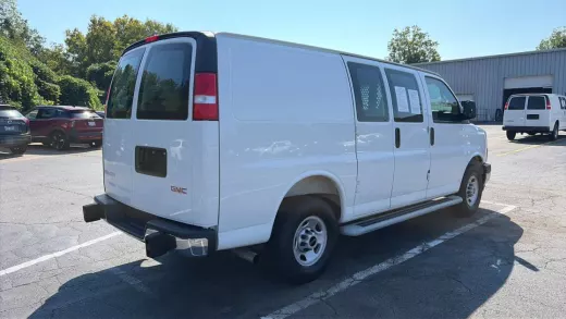 Vista 6 de 2025 GMC SAVANA 2500 CARGO