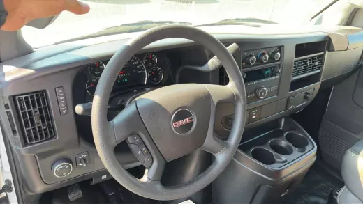 Vista 12 de 2025 GMC SAVANA 2500 CARGO