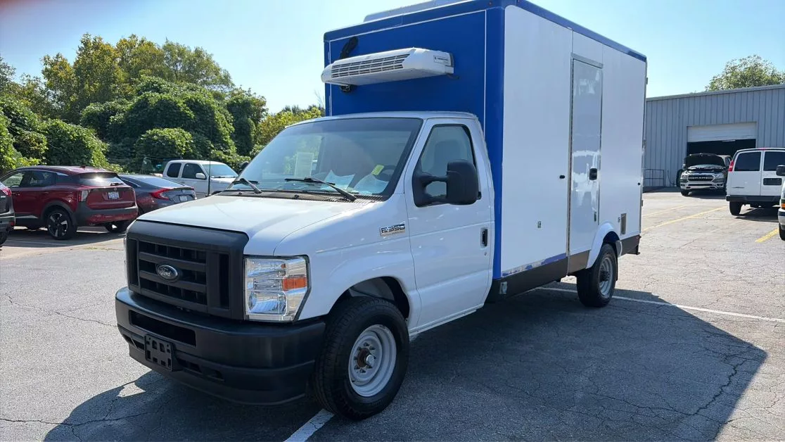 2023 FORD E350 SUPER DUTY CUTAWAY