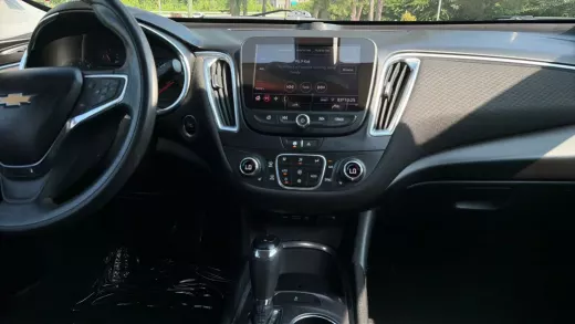 Vista 17 de 2020 CHEVROLET MALIBU